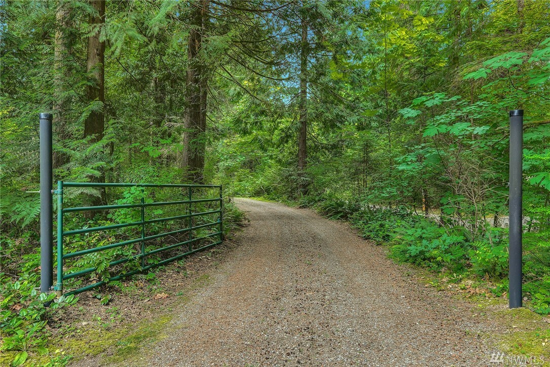 Property Photo:  24819 SE Tiger Mountain Rd  WA 98027 