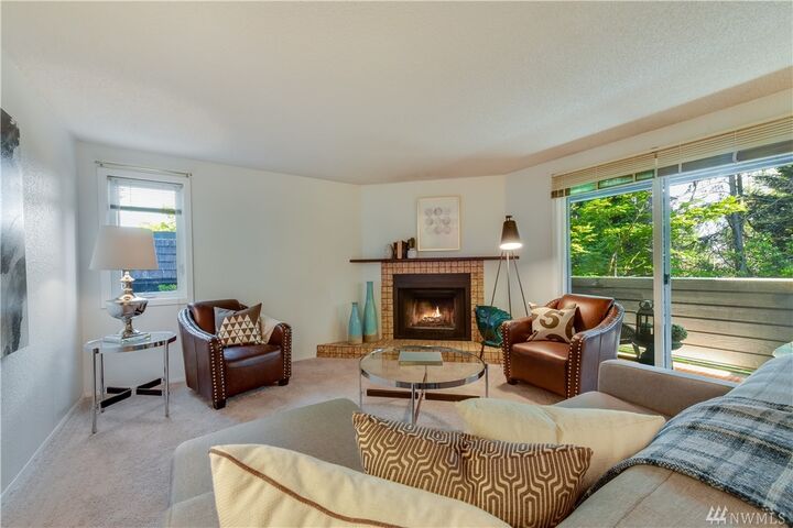 8418 240th St SW A-201  Edmonds WA 98026 photo