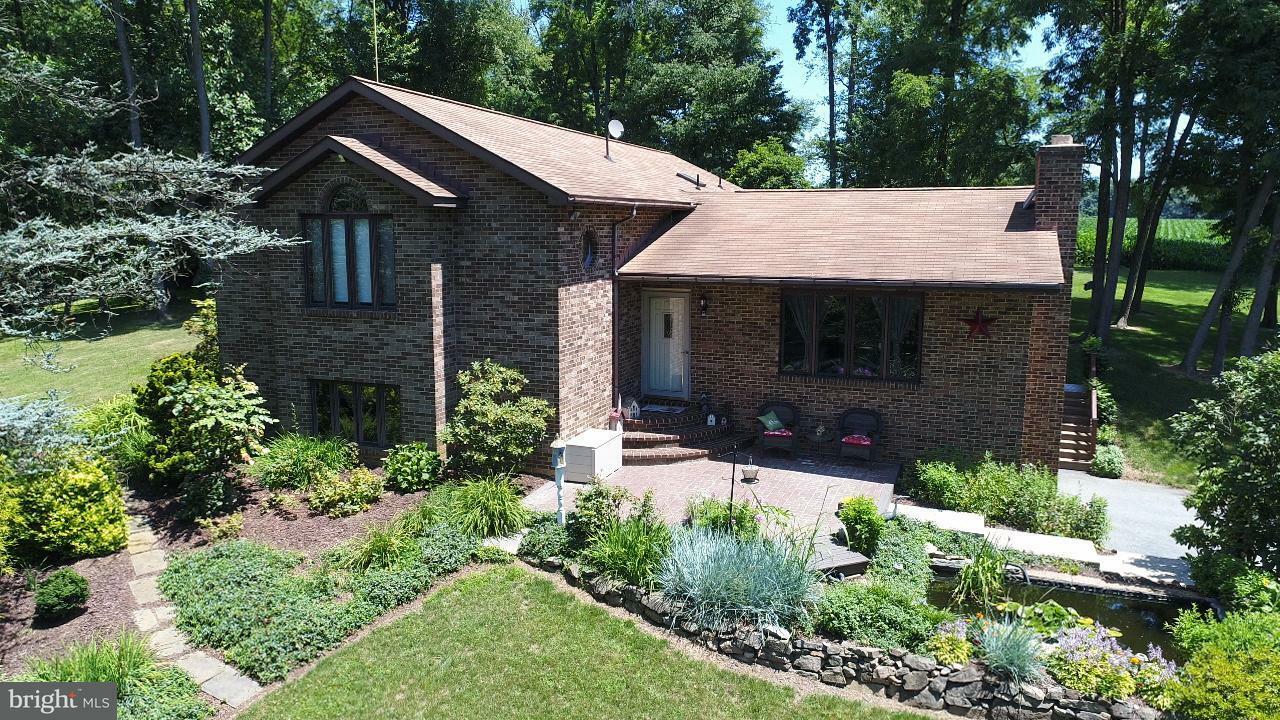 Property Photo: 292 Lawn Road PA 17078