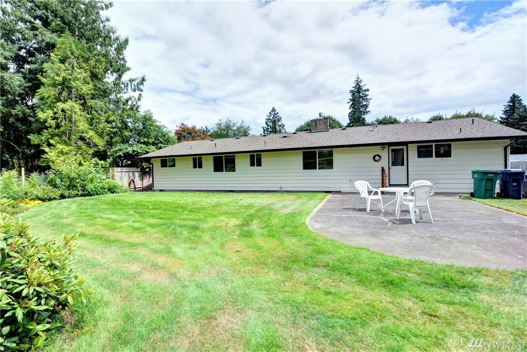 Property Photo:  11420 48th Dr NE  WA 98271 