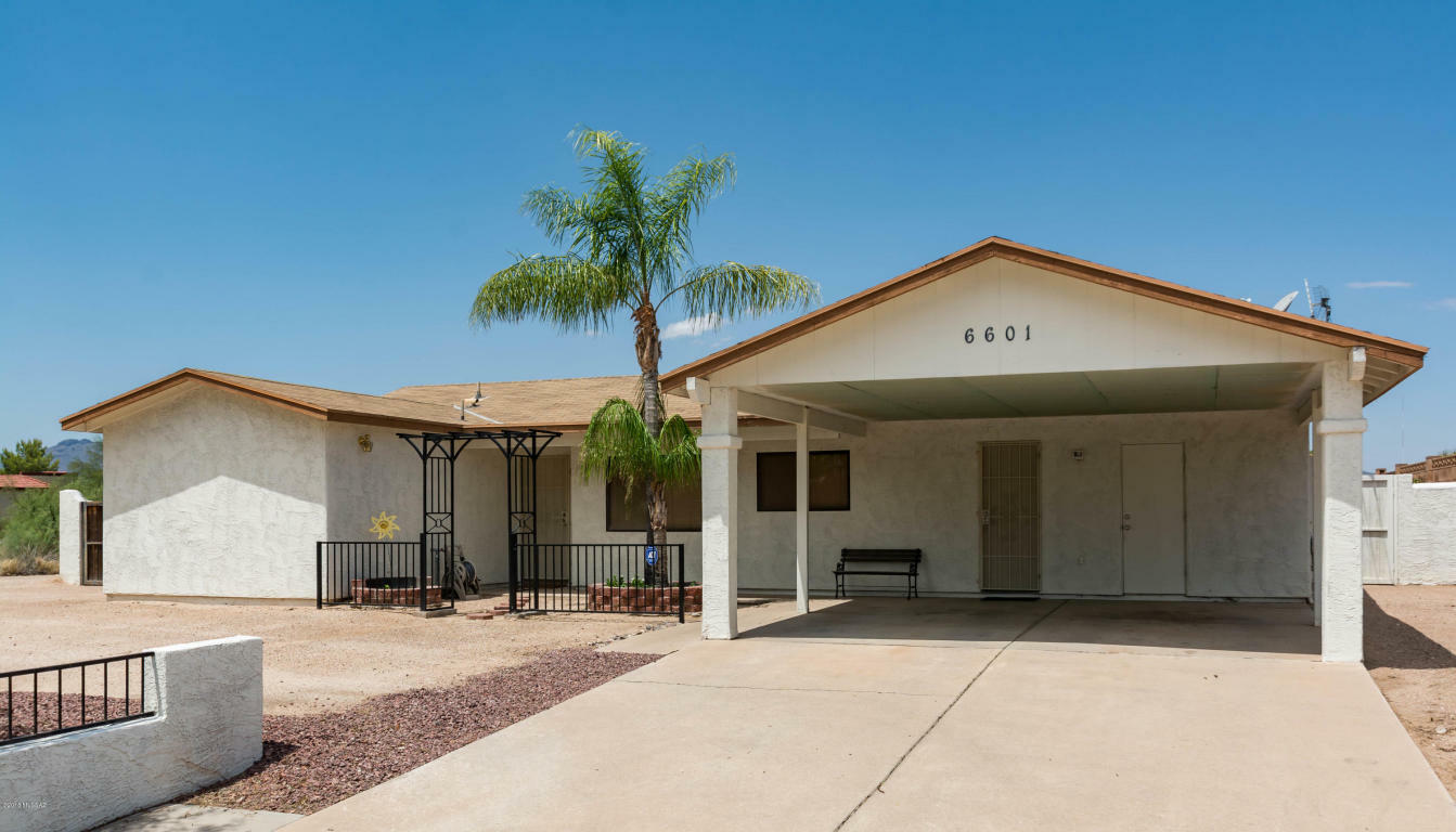 Property Photo:  6601 N Camino De La Tierra  AZ 85741 