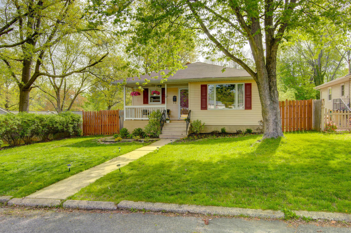 Property Photo:  19 Hagemount Avenue  NJ 08520 