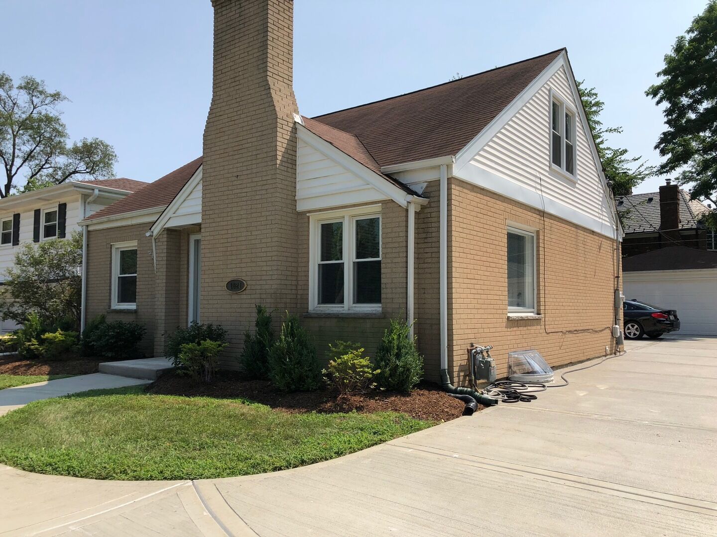 Property Photo: 1621 Talcott Road IL 60068