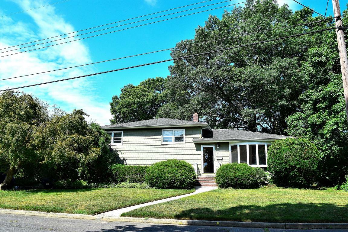 Property Photo:  20 Fairway Avenue  NJ 07764 