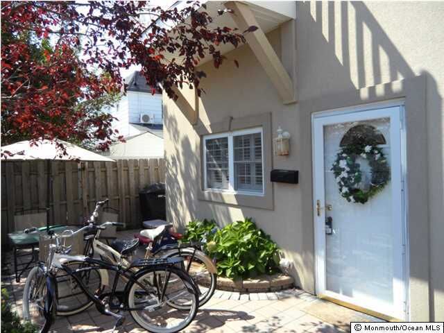 Property Photo:  315 Newark Avenue 4  NJ 07720 