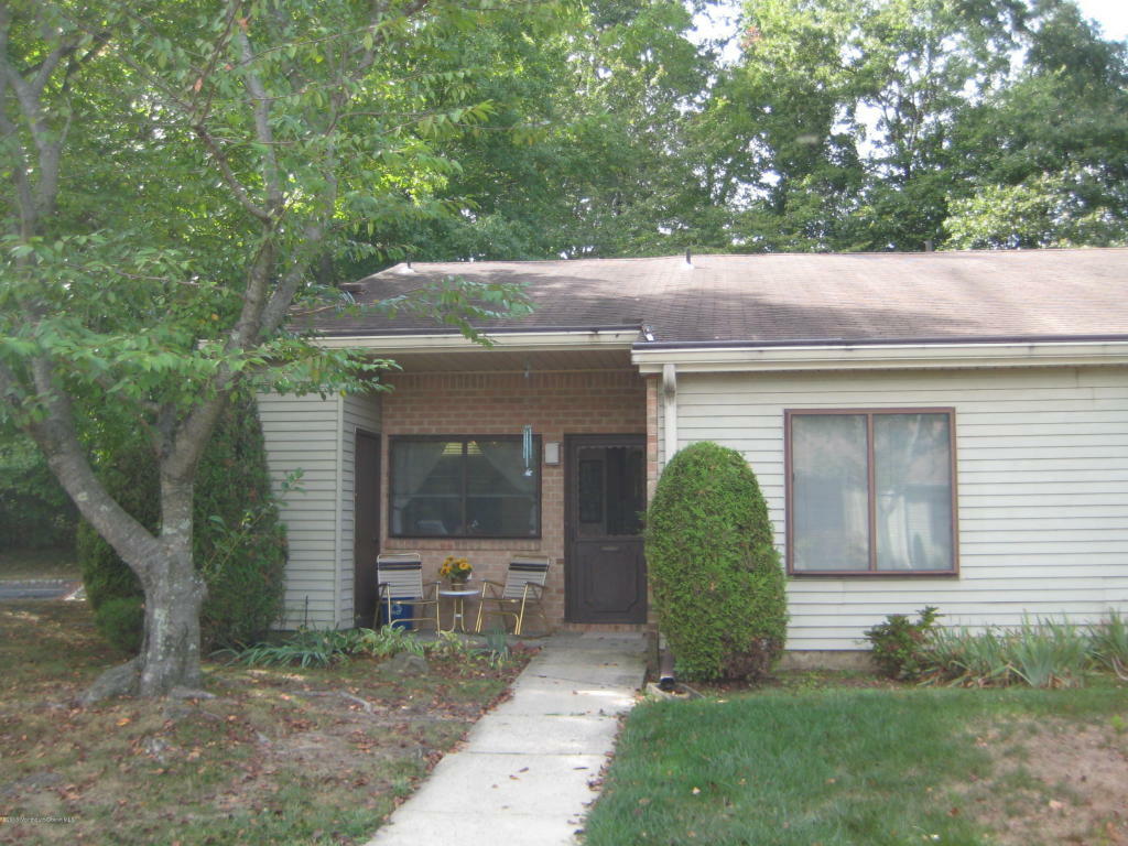 Property Photo:  185A Cross Slope Court A  NJ 07726 