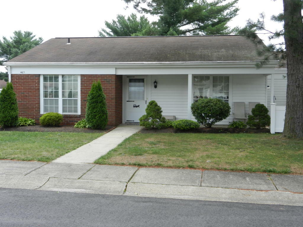 Property Photo:  467 Chelsea Court A  NJ 08759 