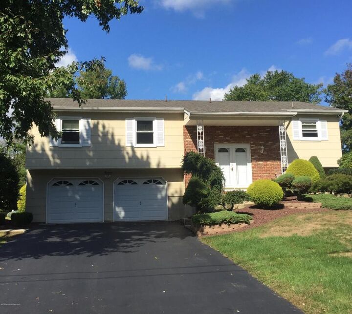 18 Canadian Woods Road  Marlboro NJ 07746 photo