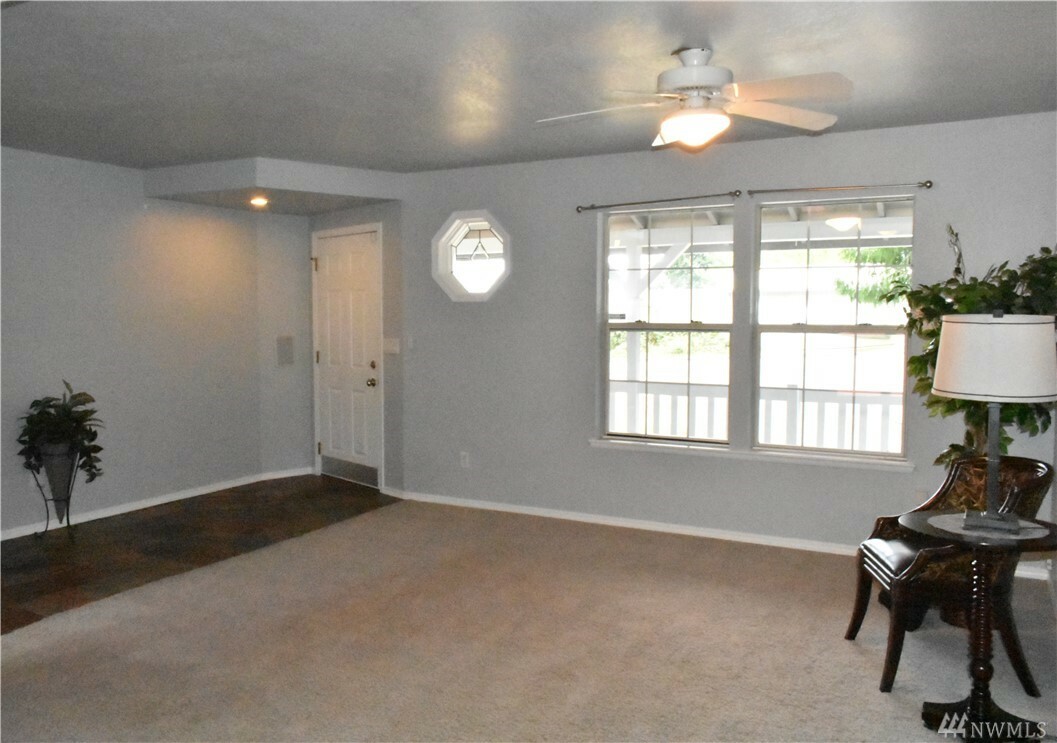 Property Photo: 7319 E Center St WA 98366