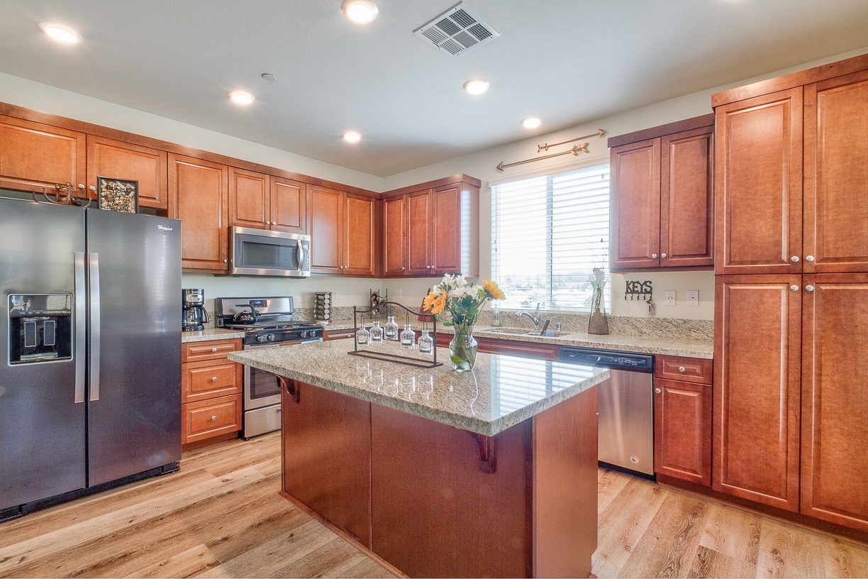 Property Photo: 405 Mission Villas CA 92069