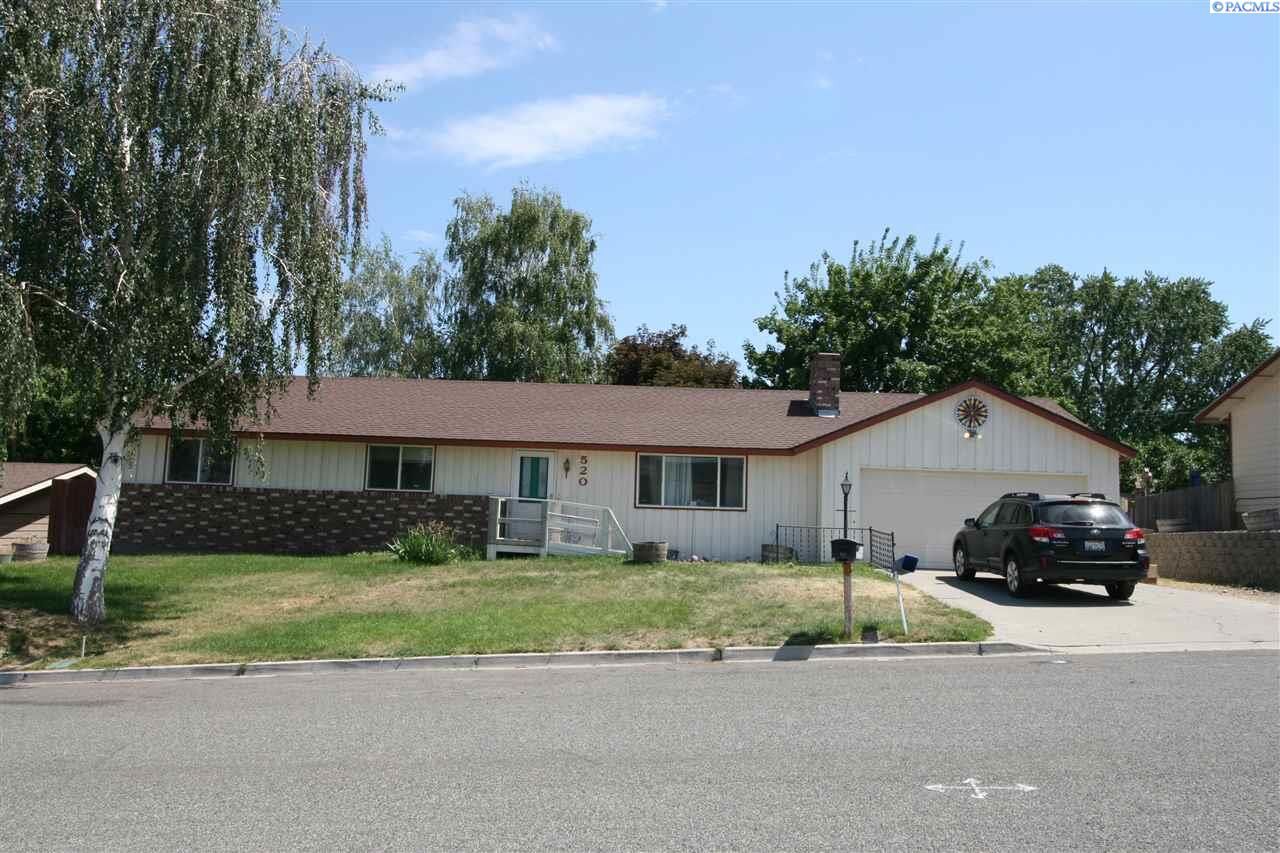 Property Photo: 520 Ridgeway Loop WA 98944-1931