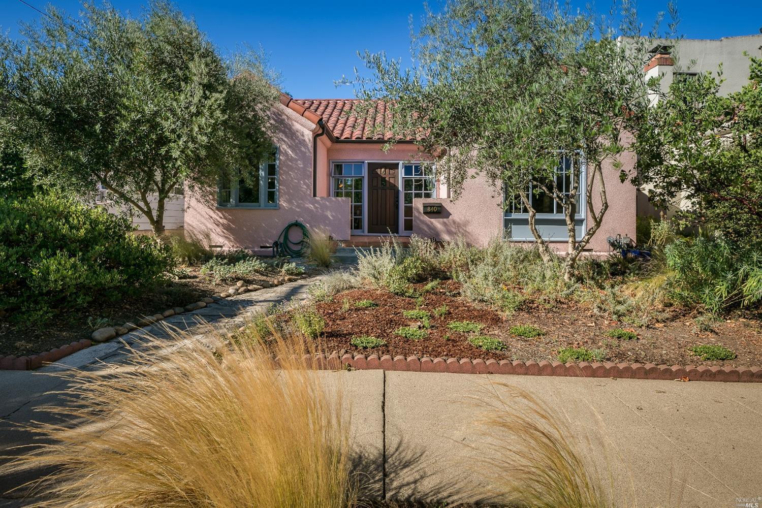 Property Photo: 840 5th Street CA 94952