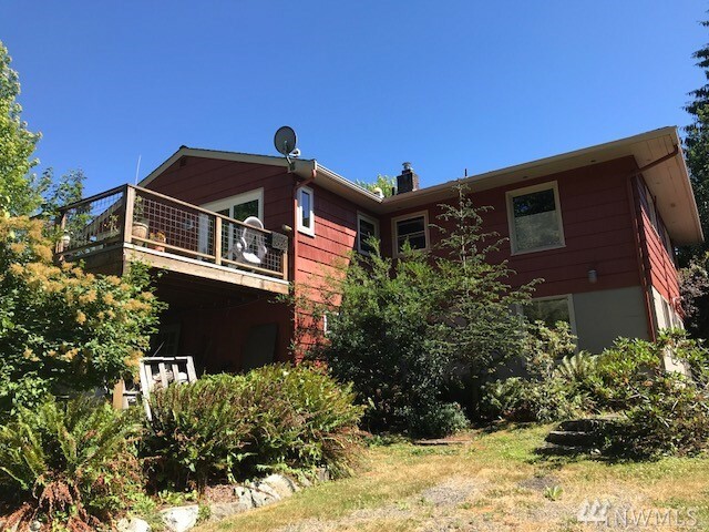 Property Photo:  1515 Lakeway Dr  WA 98229 