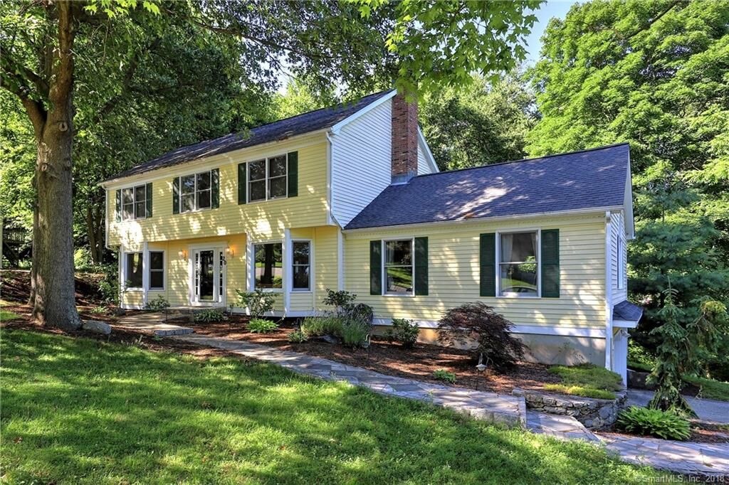 Property Photo: 20 Greenwood Circle CT 06483