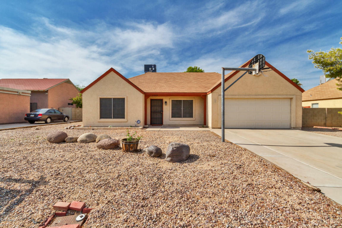 Property Photo:  6909 W Laurel Lane  AZ 85345 