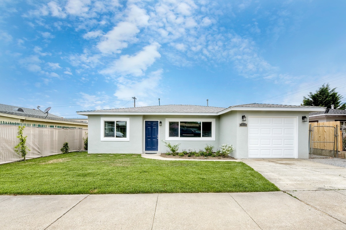 Property Photo: 1518 Marquette St CA 92058