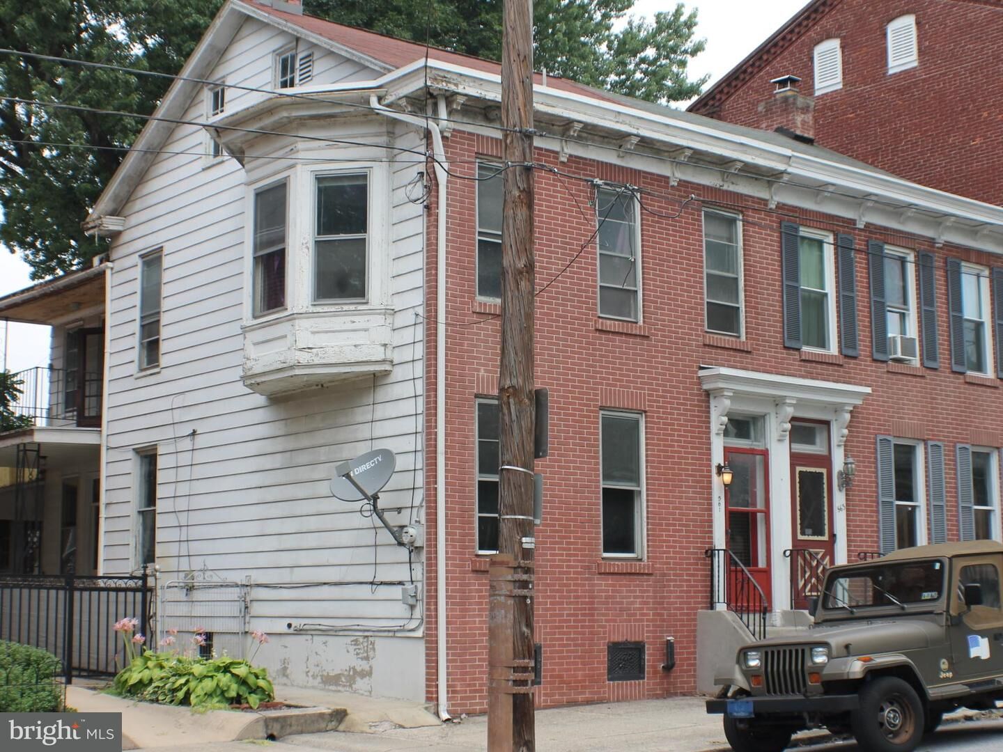 Property Photo:  561 Locust Street  PA 17512 