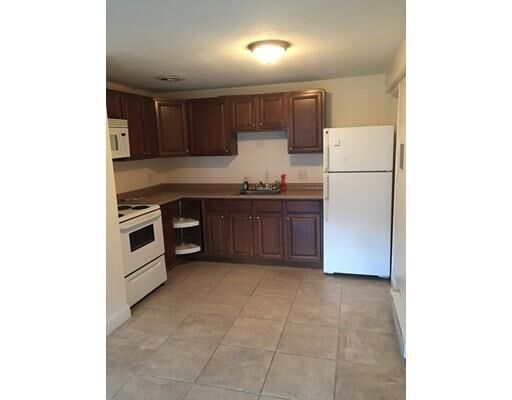 Property Photo:  4 Colonial Village Dr 4  MA 02474 