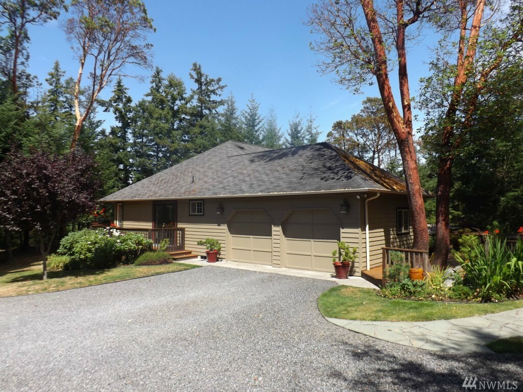 Property Photo:  253 Kittiwake Lane  WA 98250 