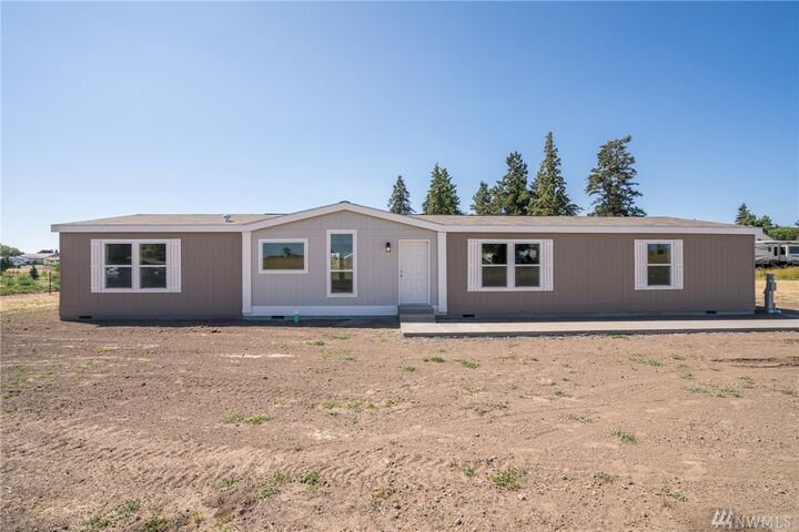 Property Photo:  214 E Third Street  WA 98858 