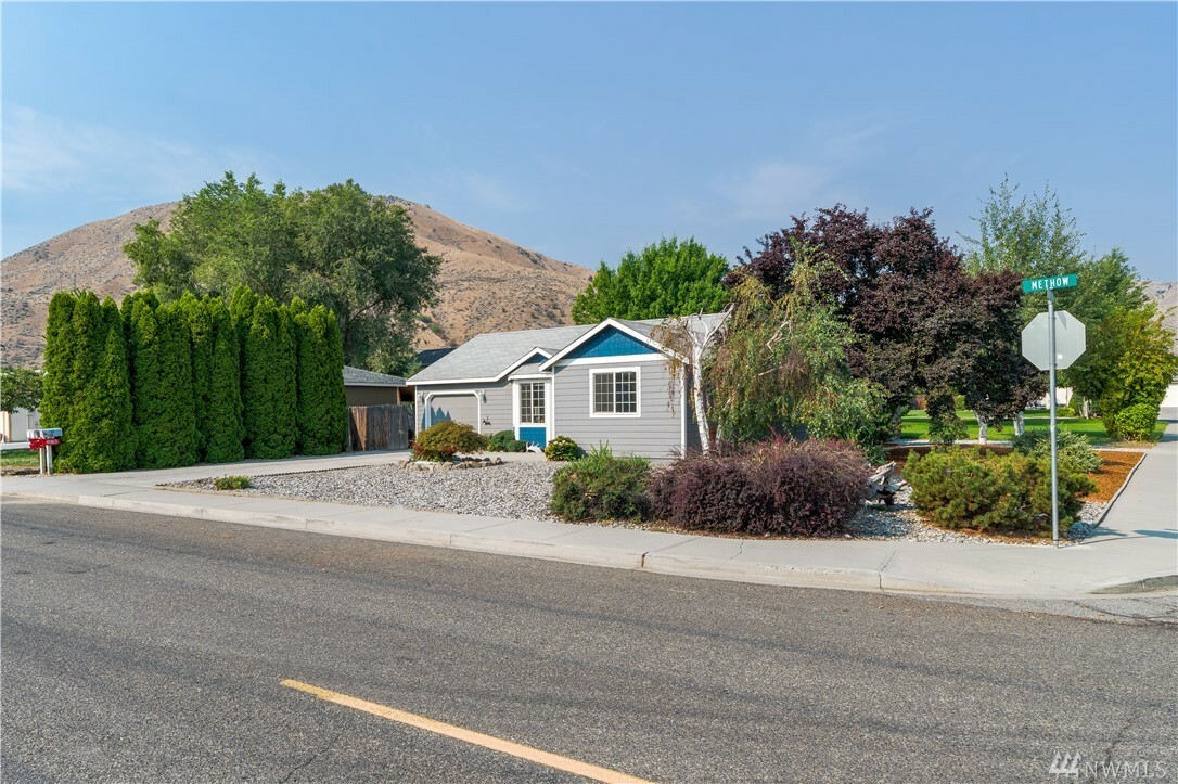 Property Photo: 1750 Methow St WA 98801