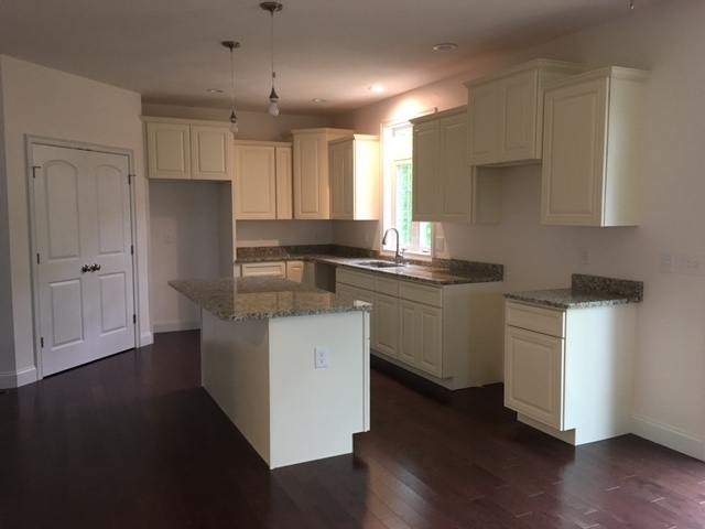 Property Photo: 24-1 Griffin Road 24-1 NH 03053