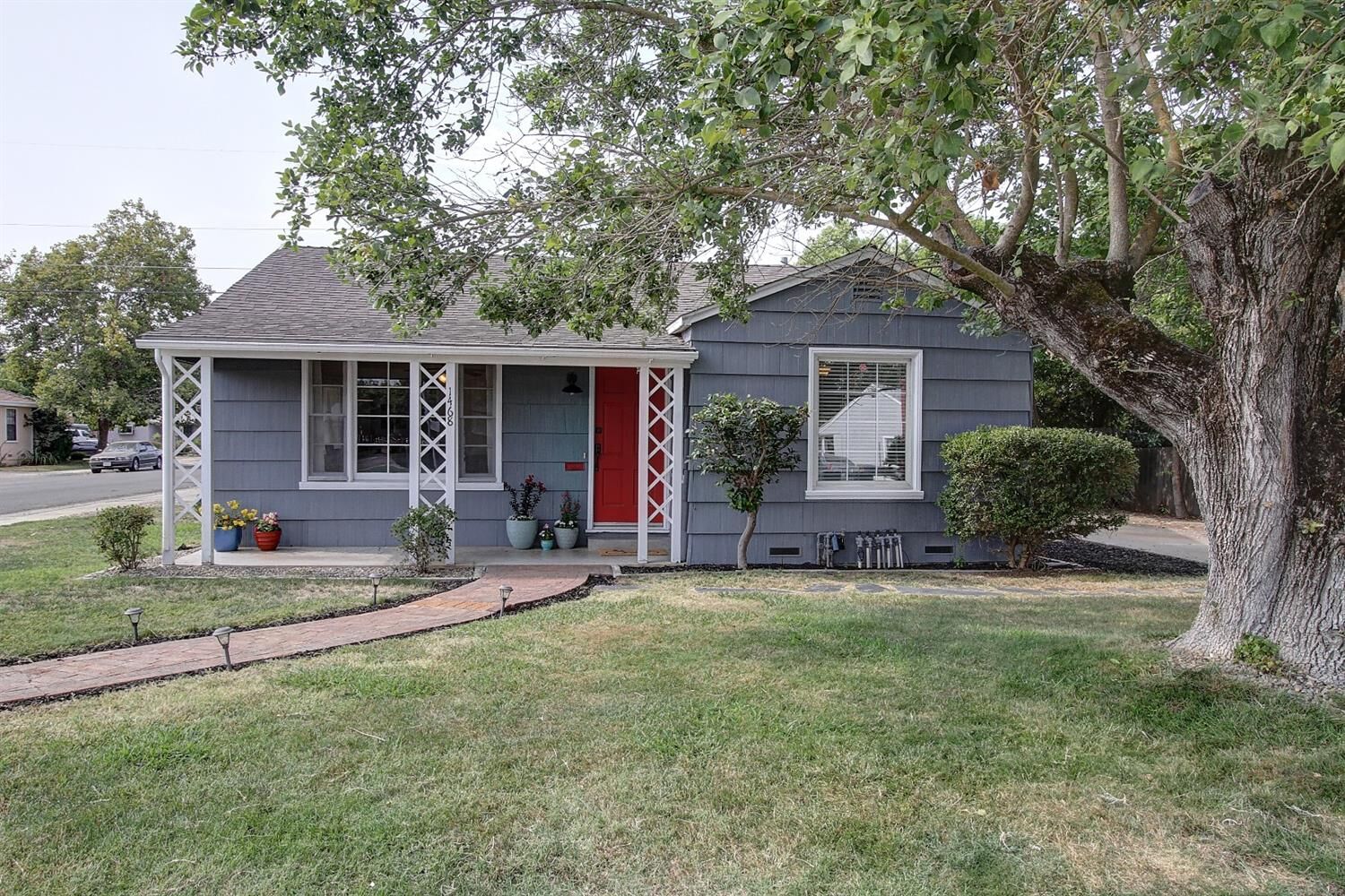 Property Photo: 1468 Oregon Drive CA 95822