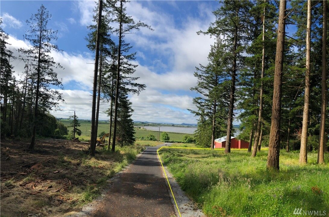 Property Photo:  3 Bayside Terrace Rd  WA 98273 