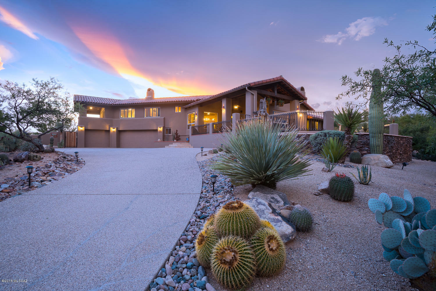 Property Photo:  12107 N Sliding Rock Place  AZ 85755 