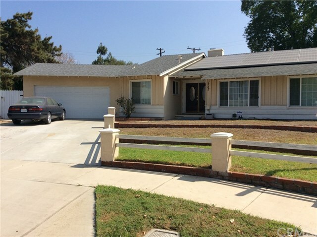 Property Photo: 1552 N Fuchsia Avenue CA 91762