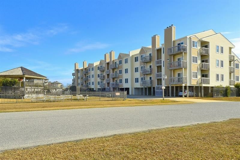 200 E Martin Street Unit 102  Kill Devil Hills NC 27948 photo