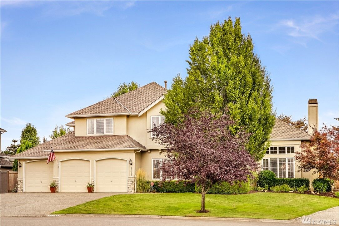 Property Photo:  26642 SE 15th St  WA 98075 