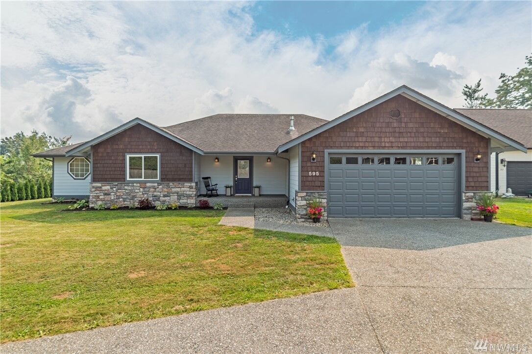 Property Photo: 595 Arthurs Wy WA 98295