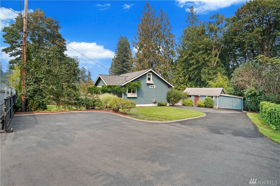 Property Photo: 5162 Chico Wy NW WA 98312