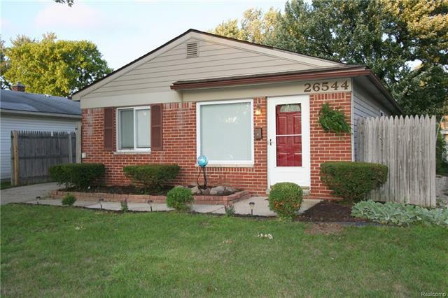 Property Photo: 26544 Dartmouth Street MI 48071
