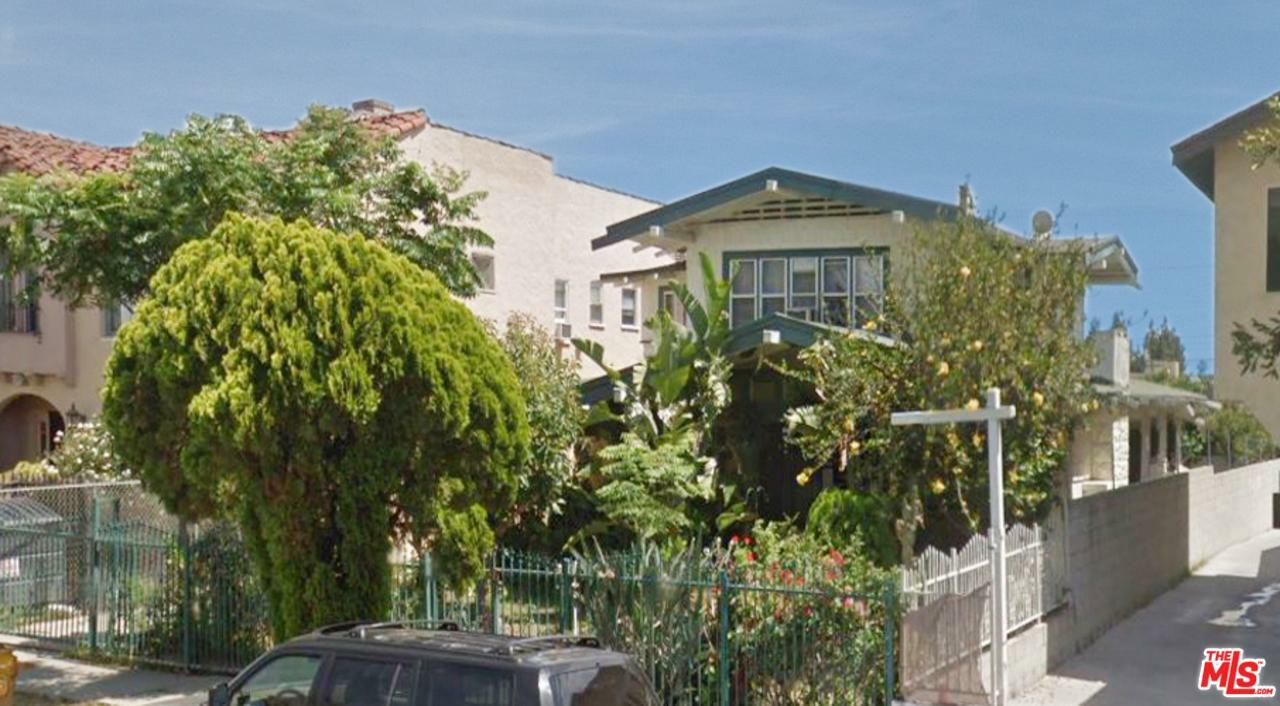 5642 La Mirada Ave  Los Angeles CA 90038 photo