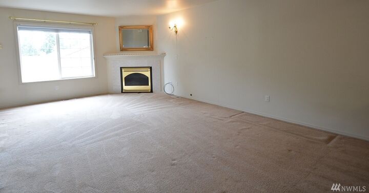 Property Photo: 4003 Flora Dr WA 98466