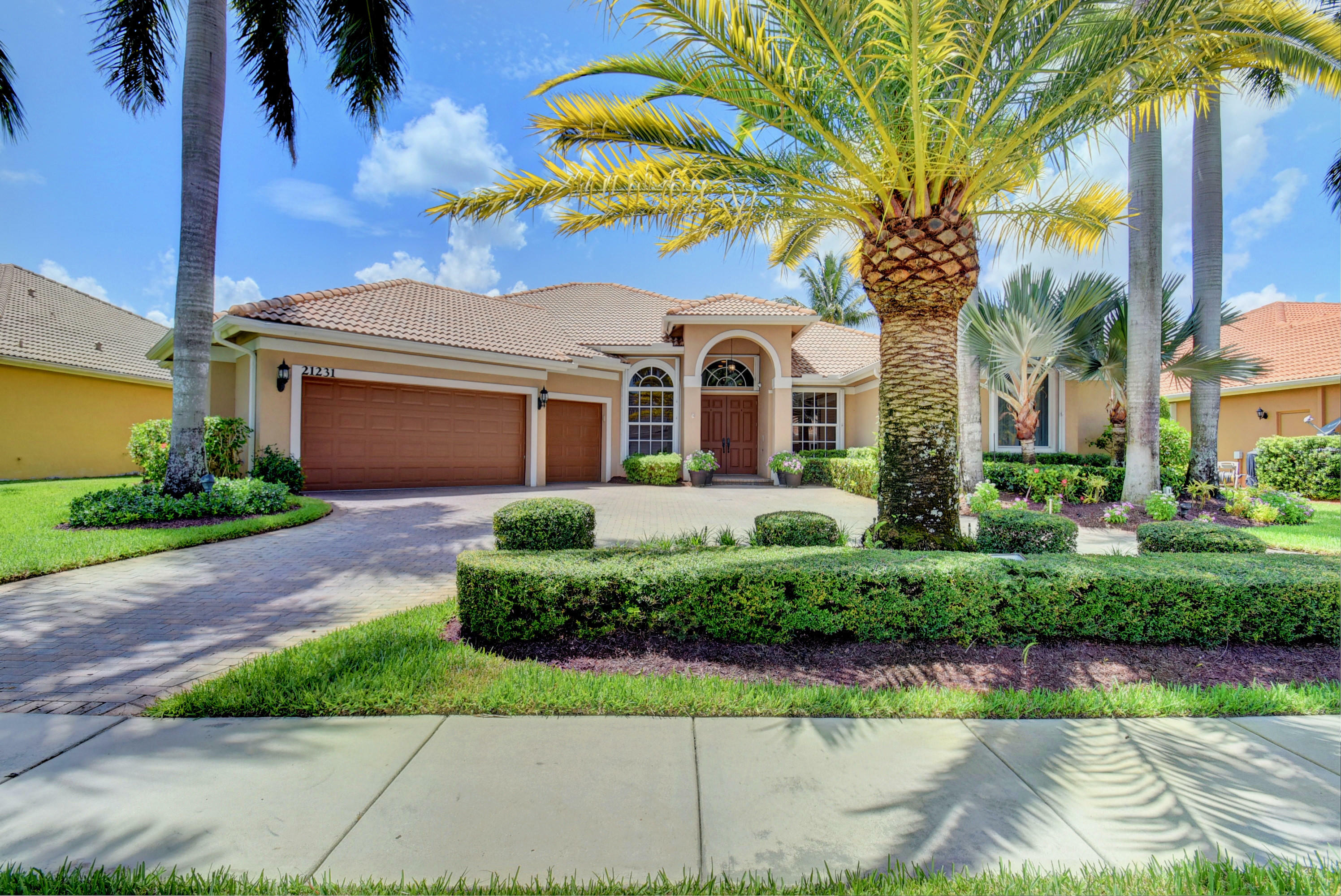 Property Photo: 21231 Falls Ridge Way FL 33428