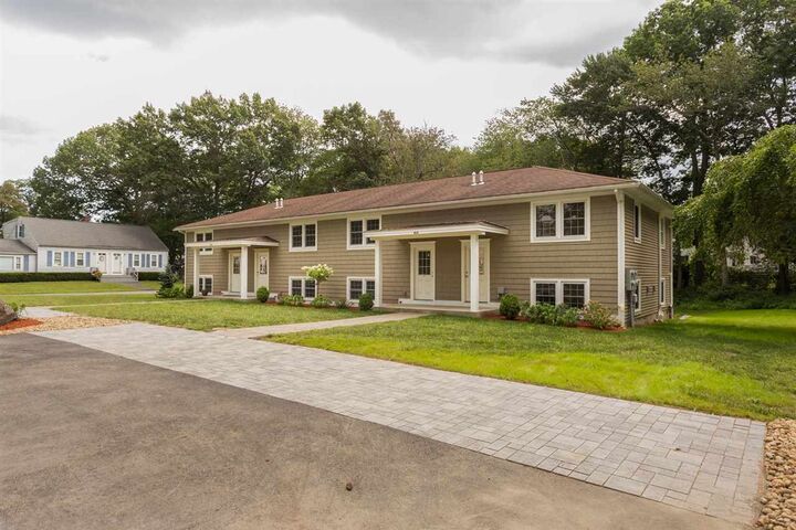 Property Photo:  415 High Street Unit 1  NH 03842 