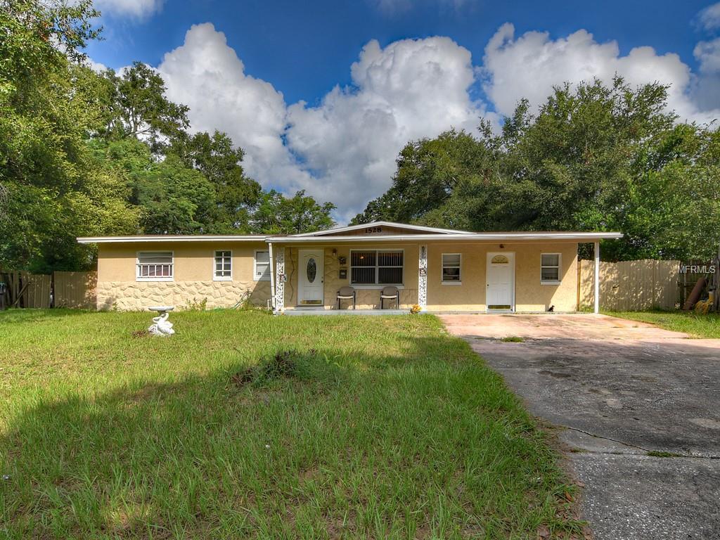 Property Photo: 1528 Hernandes Court FL 32808