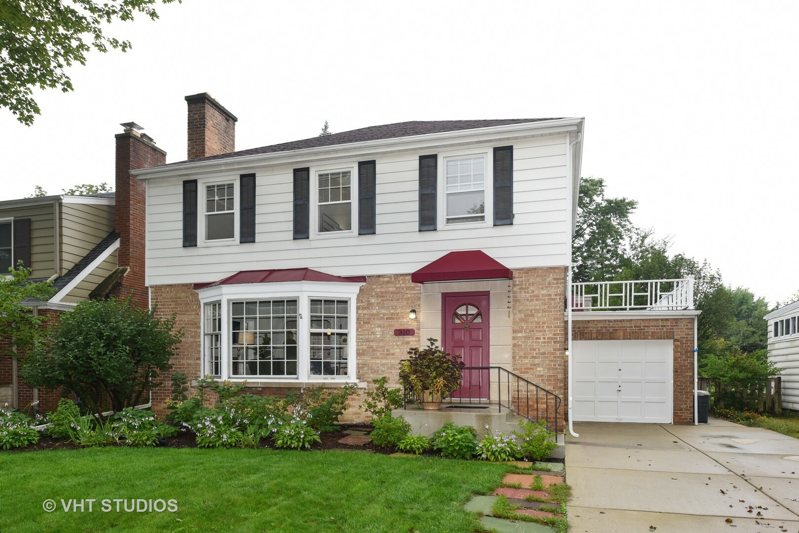 Property Photo:  310 Leitch Avenue  IL 60525 