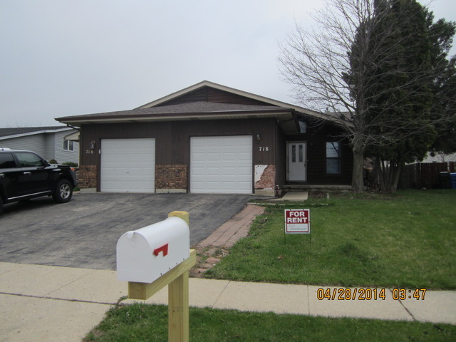 Property Photo: 718 Michigan Avenue 718 IL 60177