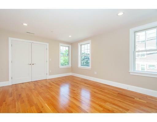 Property Photo:  152 Savin Hill Ave 1  MA 02125 