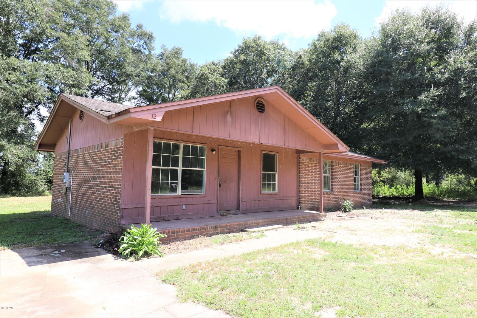 Property Photo: 12 Alice Drive FL 32435