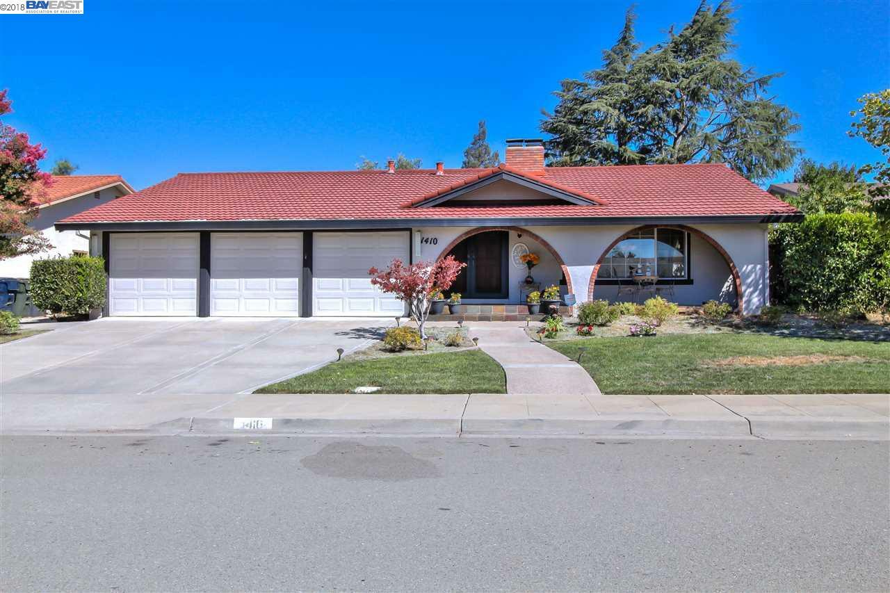 Property Photo:  1410 Hudson Way  CA 94550 