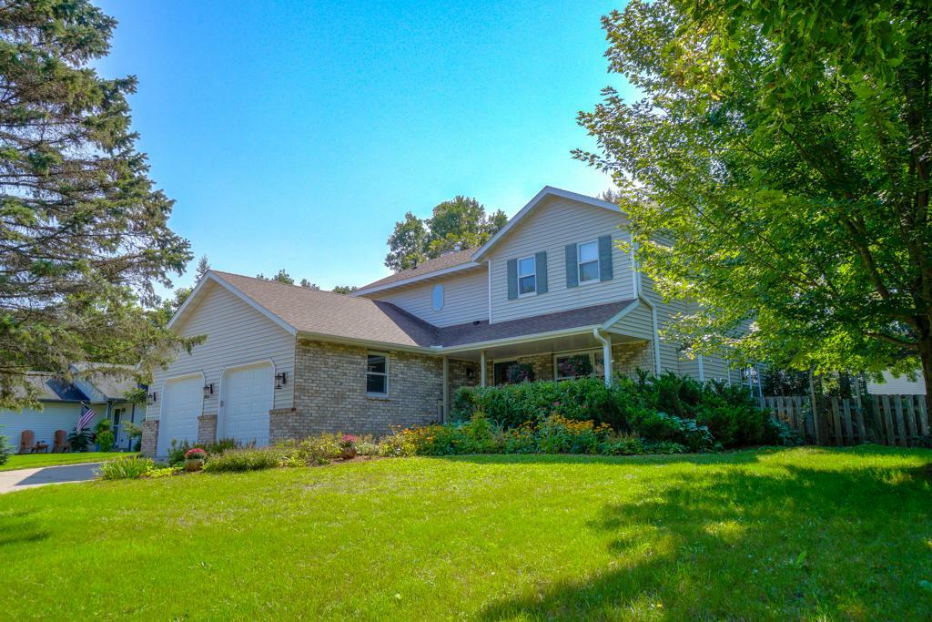 Property Photo:  402 Juniper Court  MN 55115 