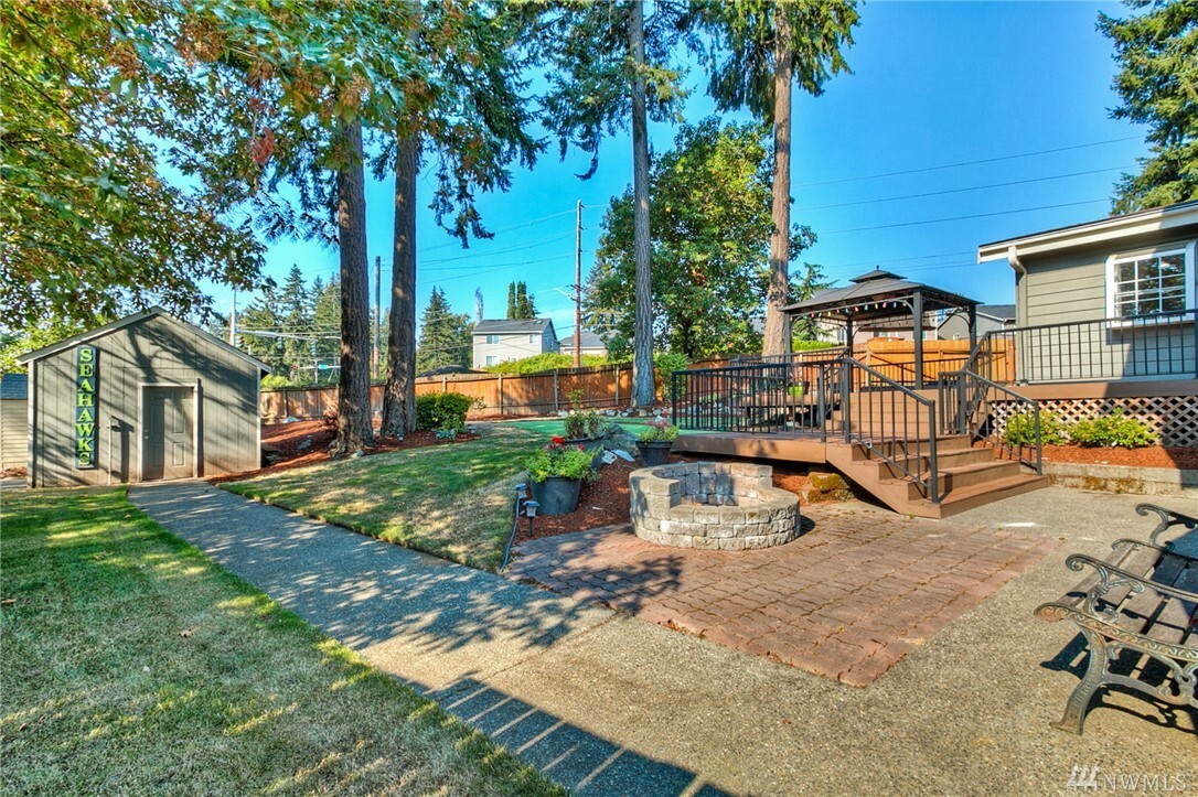 Property Photo: 25725 36th Place S WA 98032