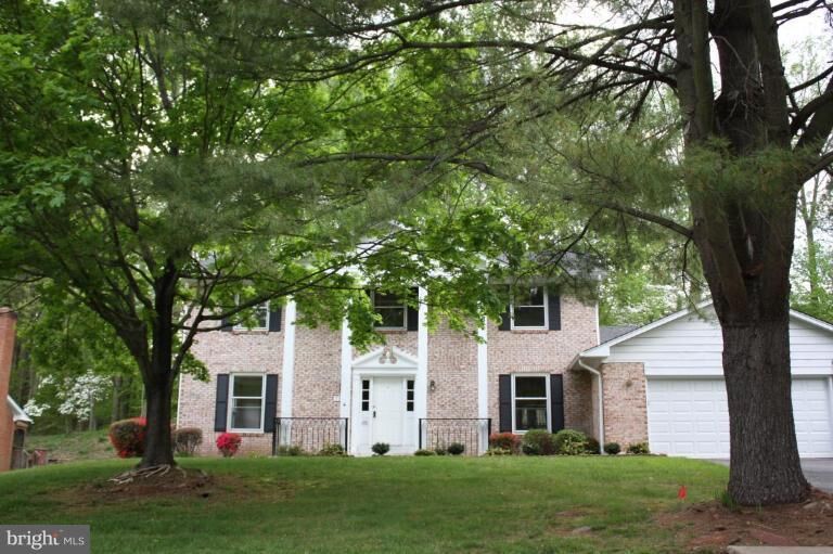 Property Photo:  733 Ridge Drive  VA 22101 