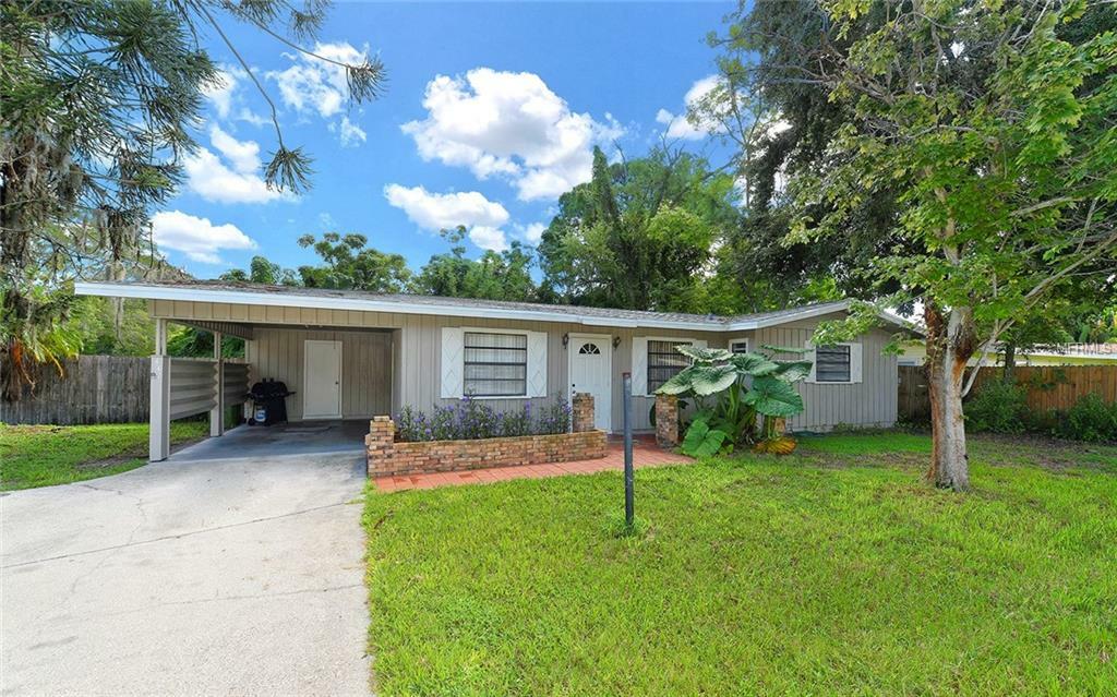 Property Photo:  431 S Tuttle Avenue  FL 34237 