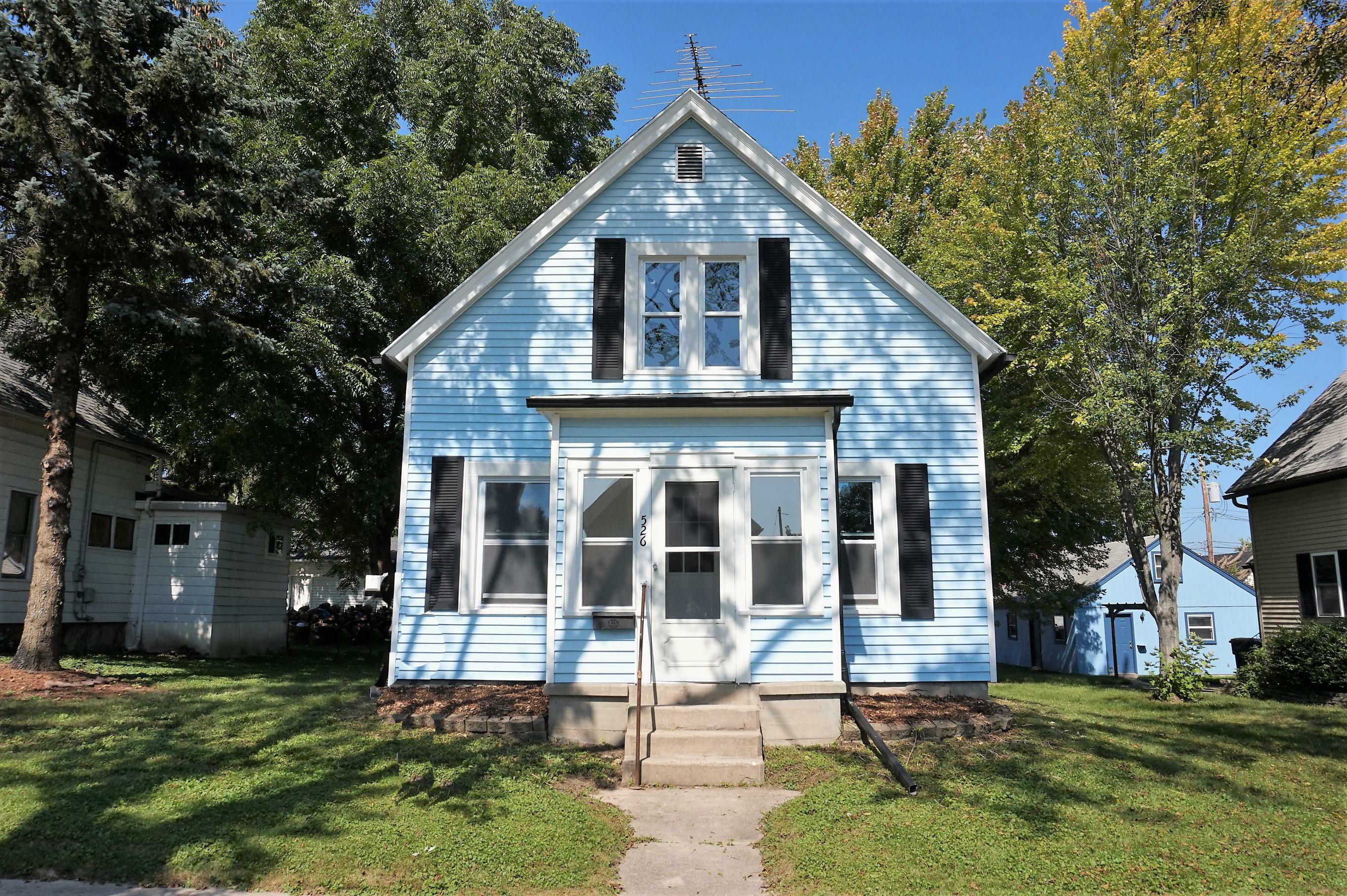 Property Photo:  526 W Michigan St  WI 53074 